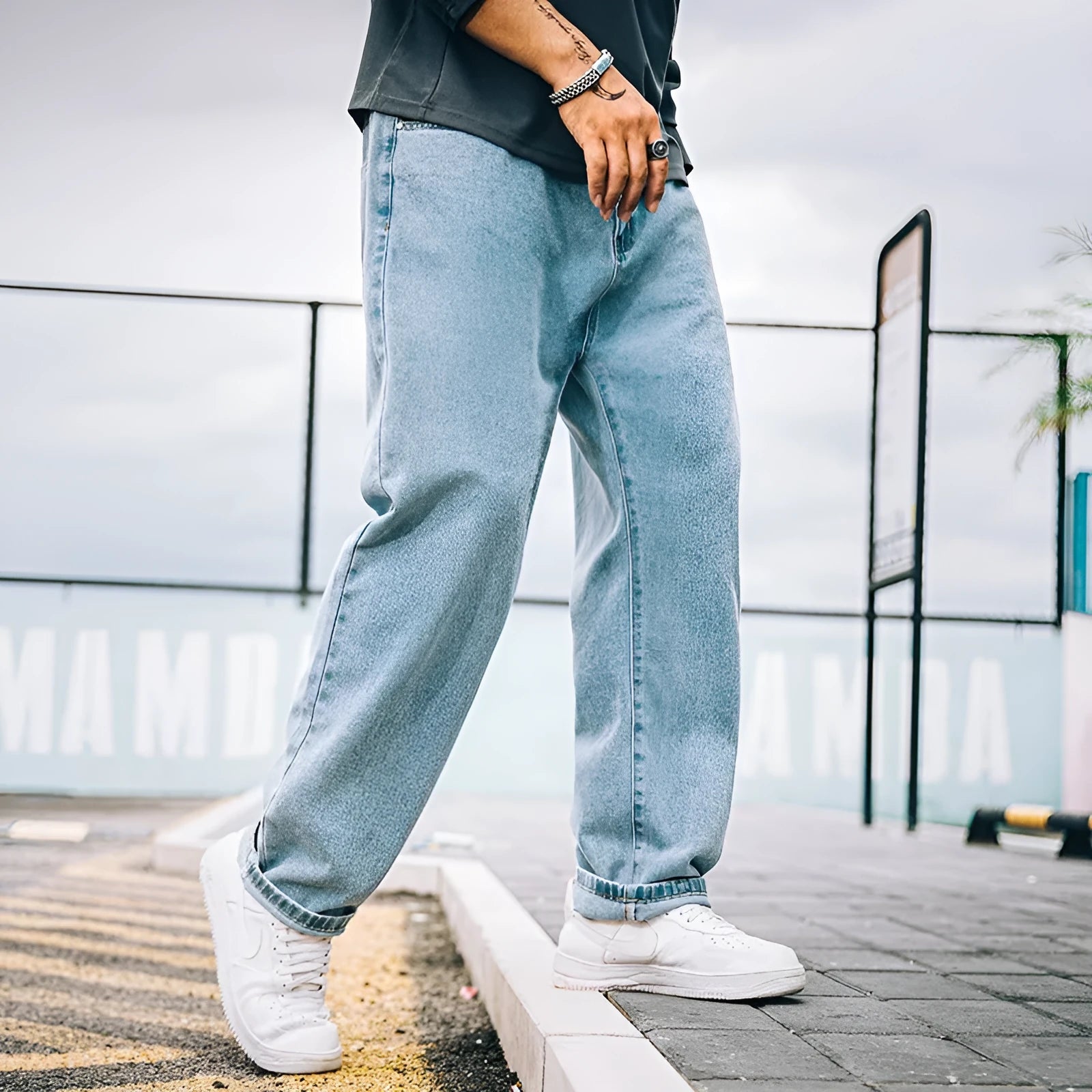 Men's loose straight jeans in cotton fabric available in dark blue, light blue and grey colours