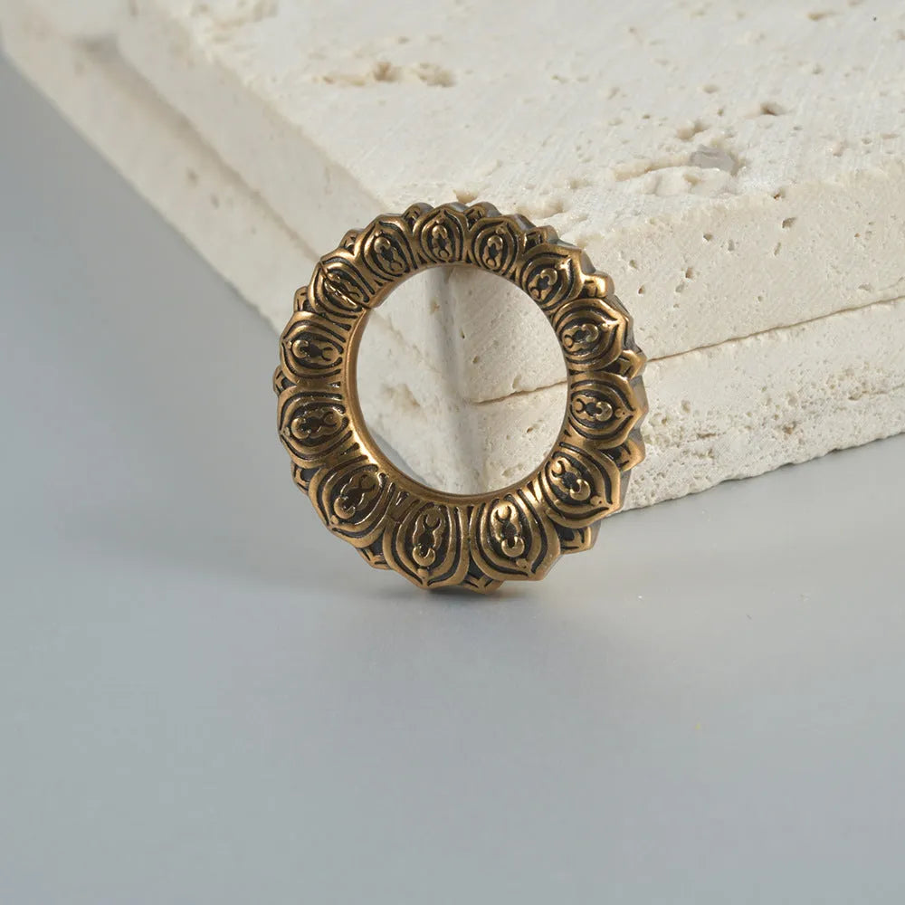 Retro heart-shaped and lotus magnetic earrings in antique silver and ancient gold finishes