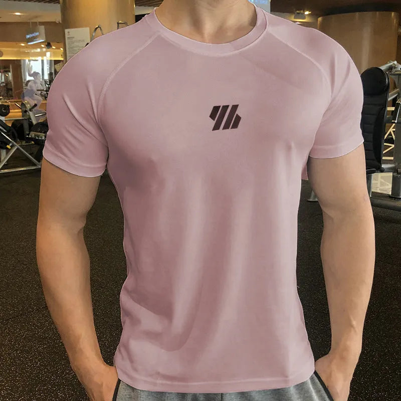 Men's quick-dry compression sportswear top in solid colour polyester, front view