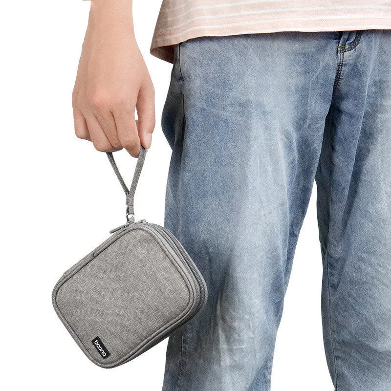 2.5-inch hard disk protective cover in black or grey, showing hard-shell and Oxford cloth style options
