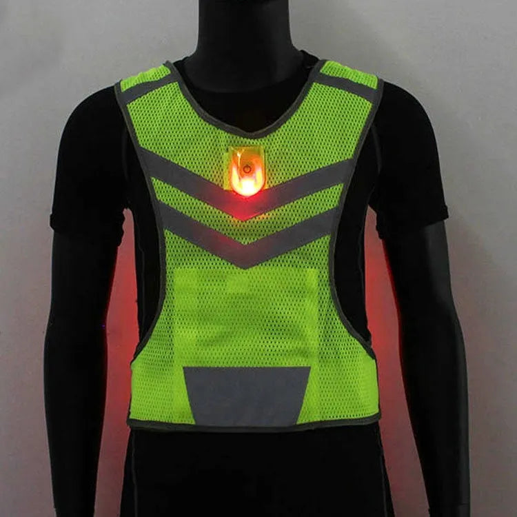 Fluorescent yellow LED light-emitting reflective mesh vest with arrow pattern and magnet clip
