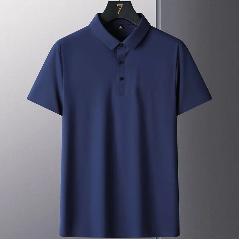 Non-ironing solid colour men's short sleeve business casual shirt on a hanger