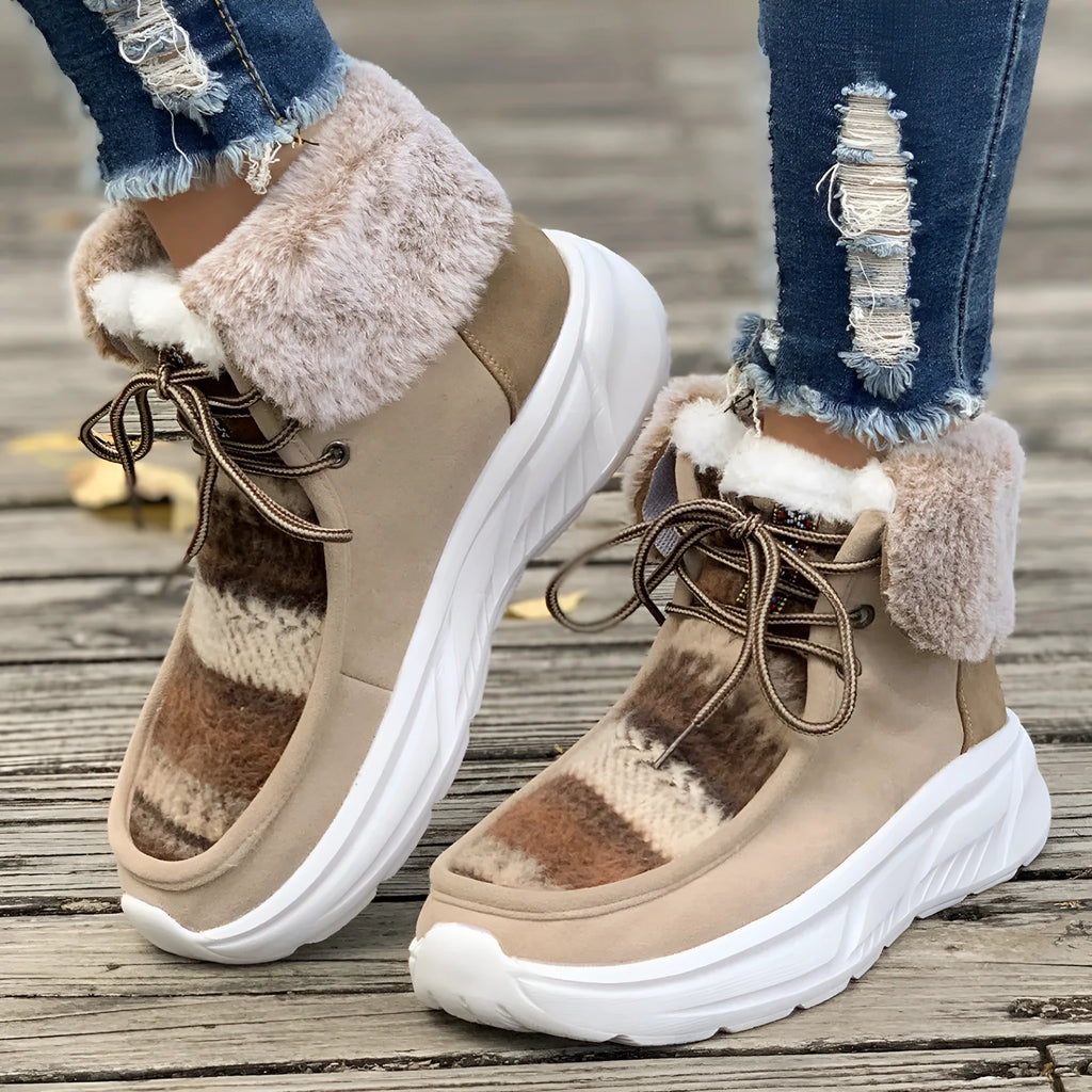 Women's beige lace-up snow boots with suede upper and artificial fur lining