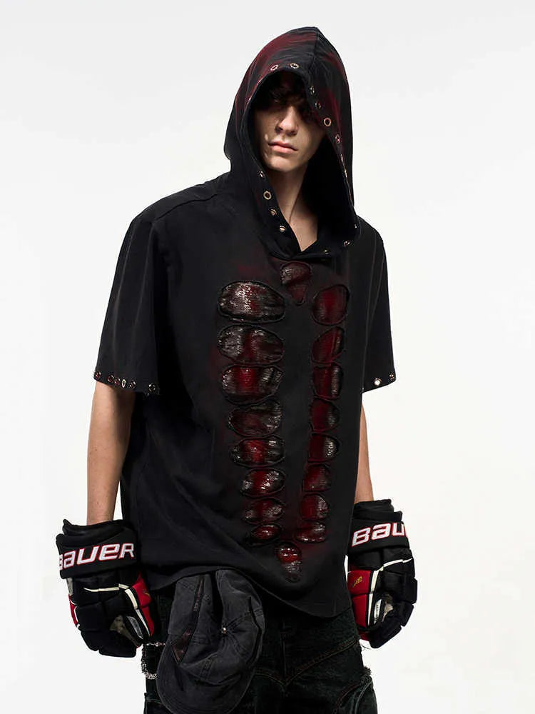 Black men's loose-fitting hooded t-shirt with short sleeves and cut sequins detail.