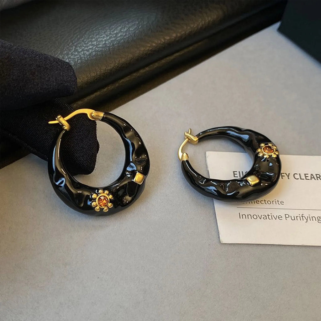 Hong Kong style retro alloy ear studs with dripping oil finish and rhinestone inlays in black and red
