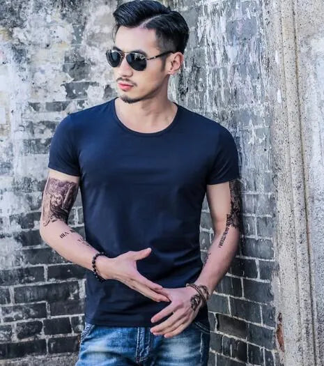 Men's bamboo fibre blend t-shirt in various colours on a size chart showing Asian fit measurements.