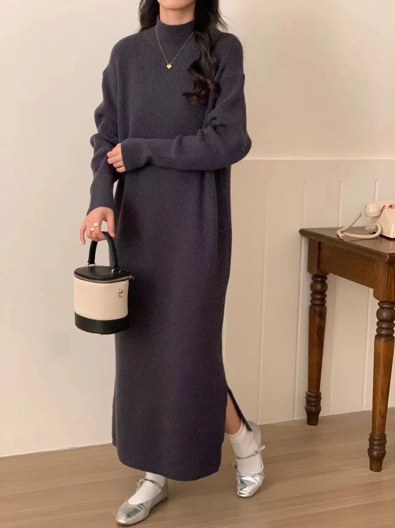 Half turtleneck acrylic knitted dress in graphite colour with long sleeves