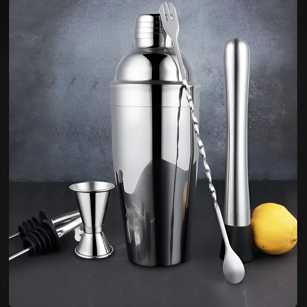 23-piece stainless steel cocktail set with European style mixing accessories