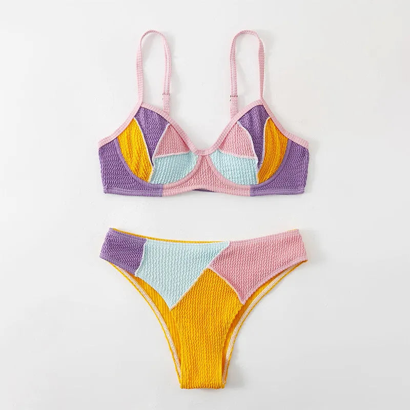 Ladies steel bracket push up bikini set in colour-matched design with sleeveless cut