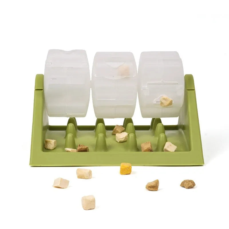 Yellow slow food trainer for dogs and cats made from PP plastic