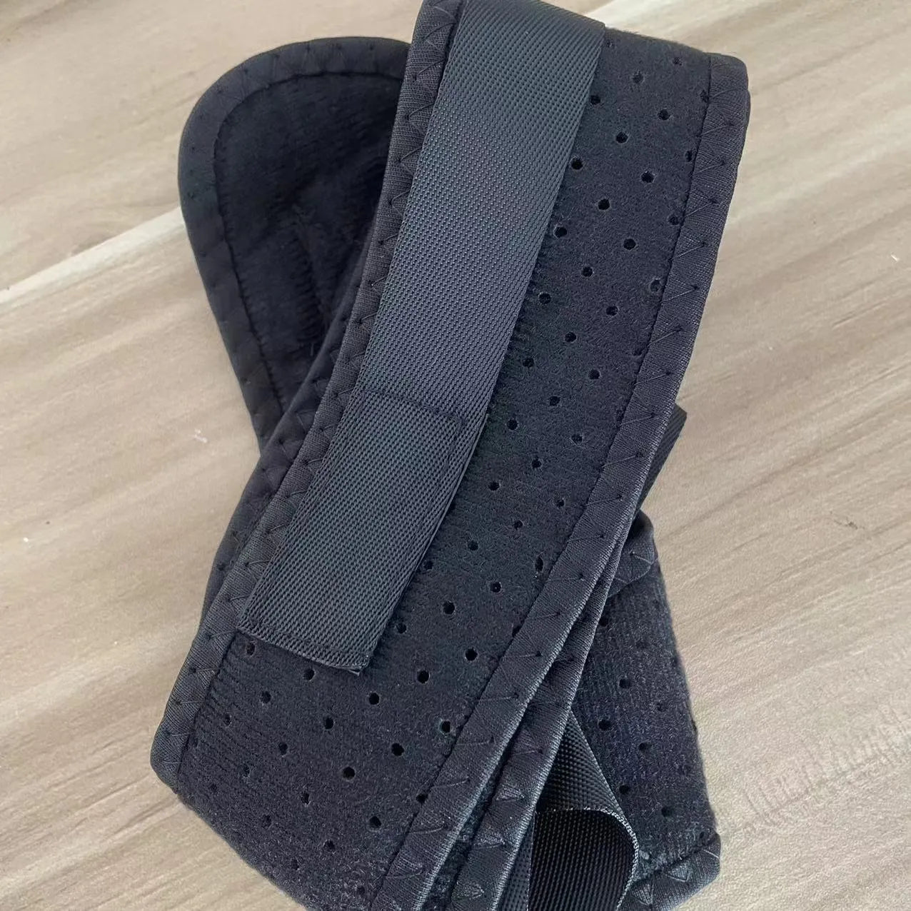 Nylon posture correction belt with adjustable straps for back support during sitting