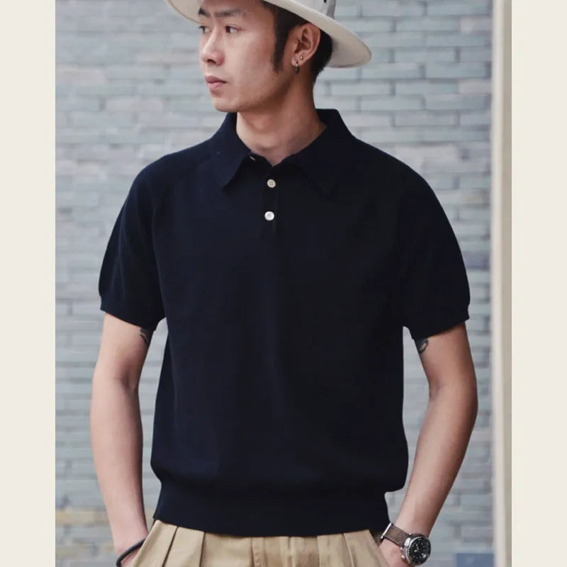 Men's solid-colour retro knitted cotton short-sleeved T-shirt in slim fit on a hanger.