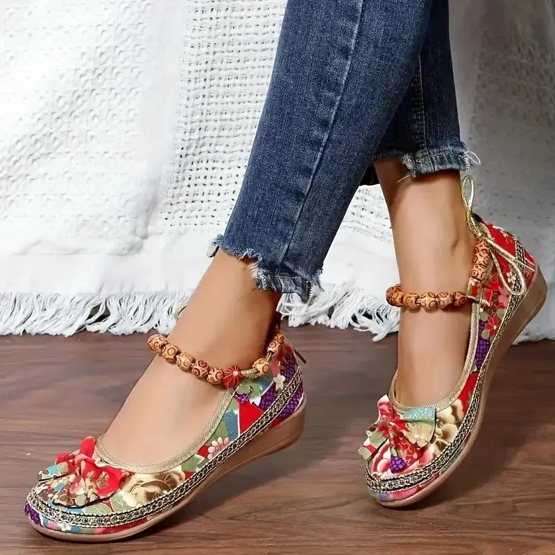 Women's black ethnic platform sandals with cloth upper and elastic band