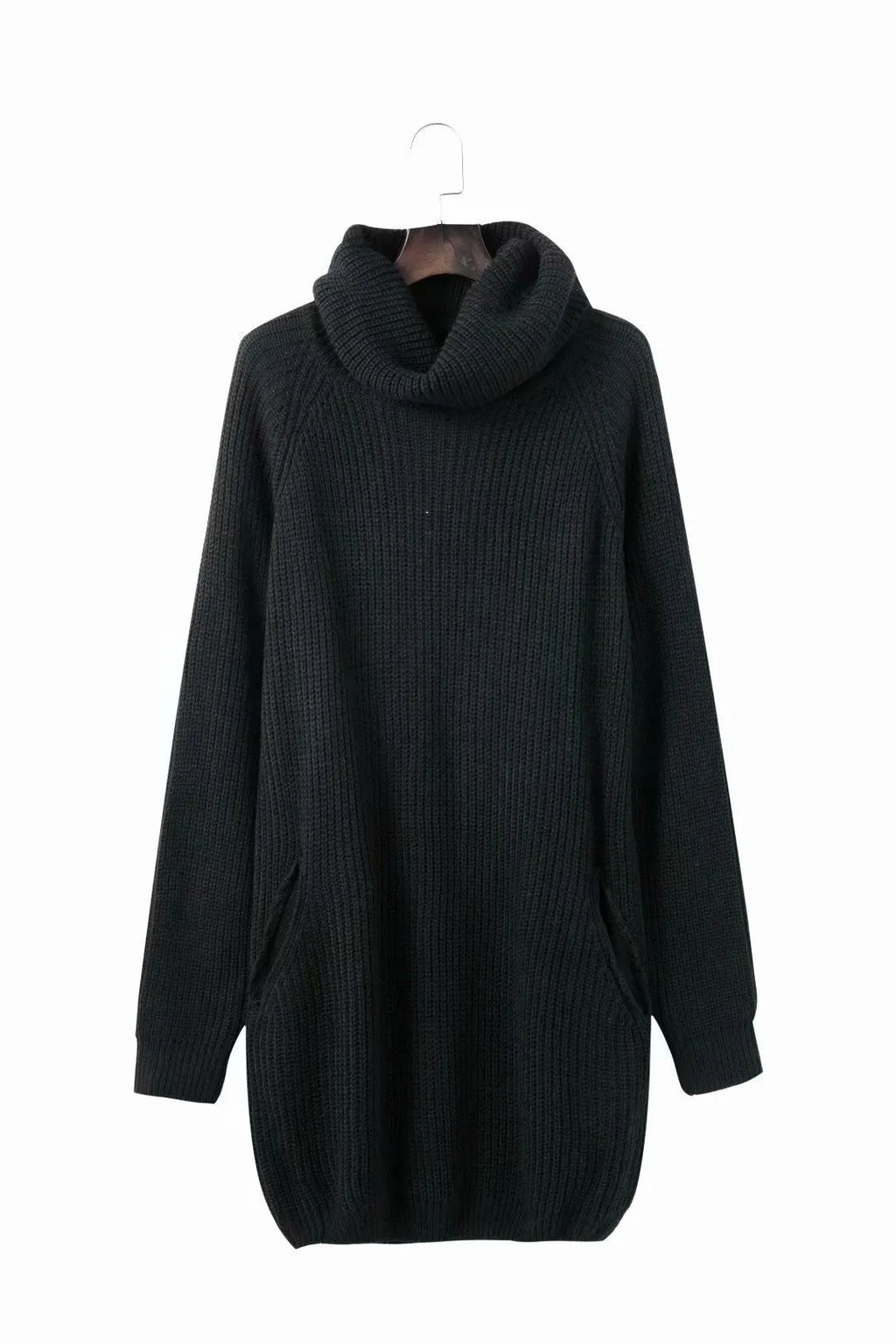 Women's pullover sweater with loose lapel and side pockets in slim mid-length fit