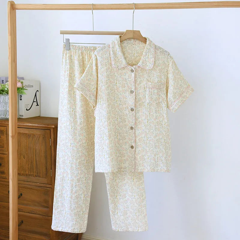 Washed cotton double-layer gauze short-sleeved trousers set in loose casual style for women.