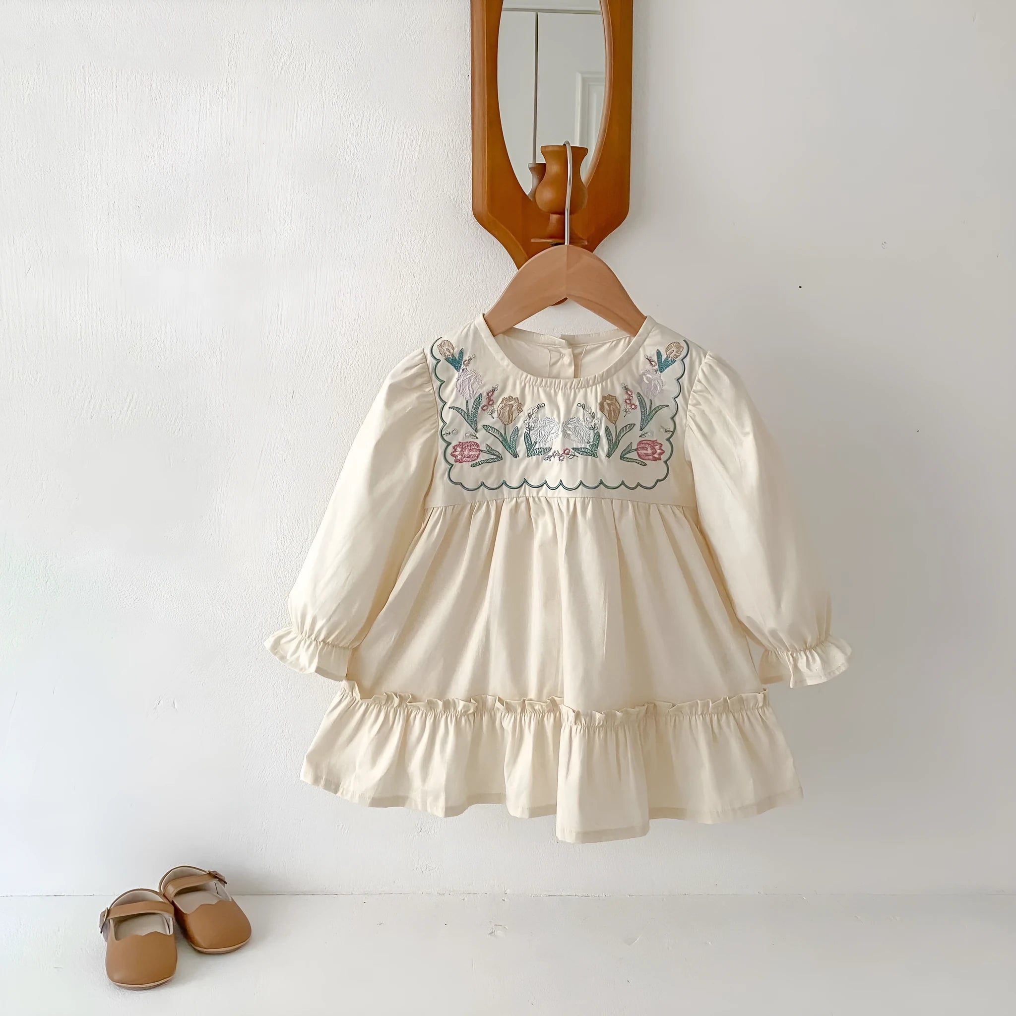 Girls' apricot cotton ruffled flower embroidered long sleeve princess dress for spring autumn parties