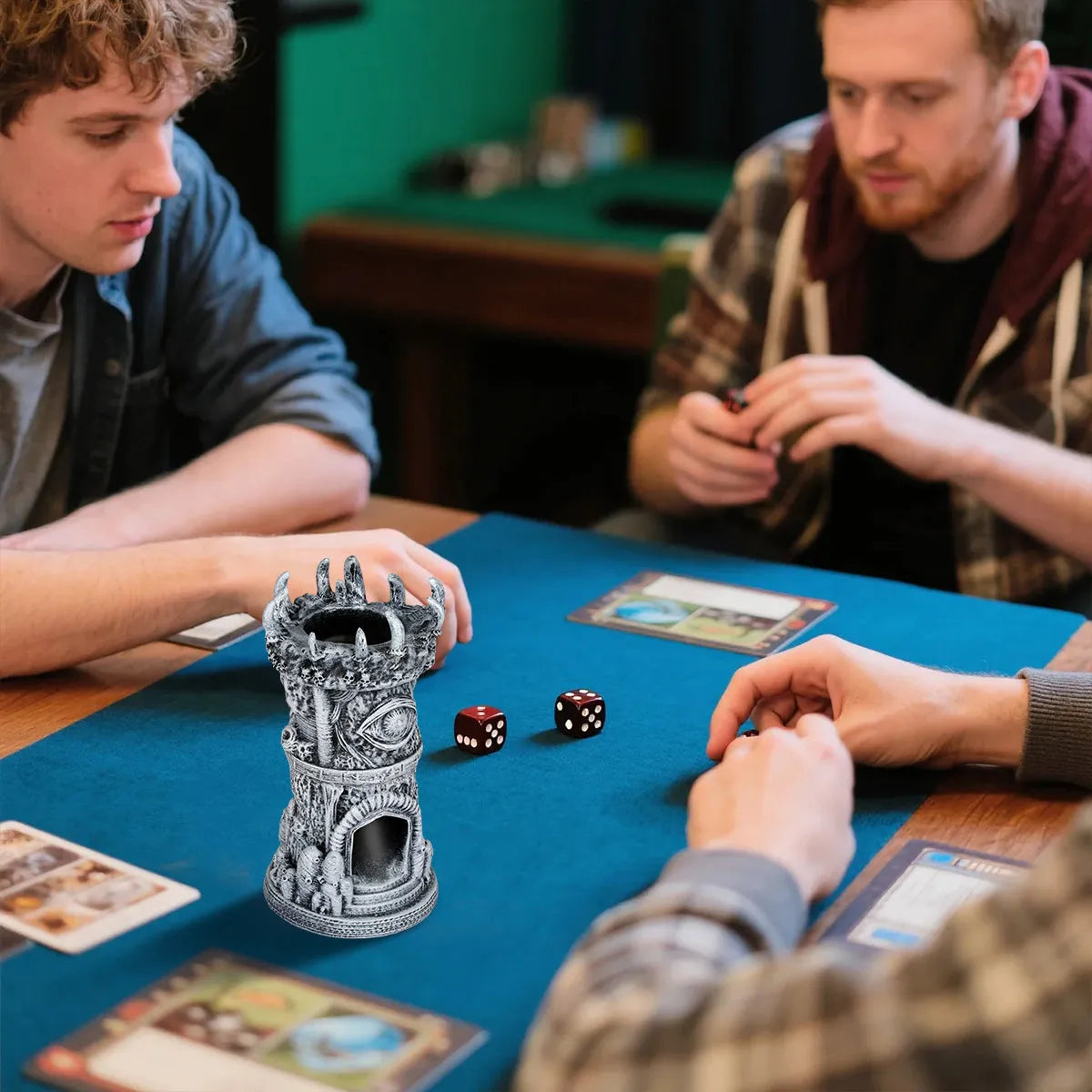 Fantasy-Themed Cyclops Beholder Dice Tower Grey Resin Craftsmanship 17cm Board Game Accessory for Role-Playing Multiplayer Gatherings Family Parties Gift