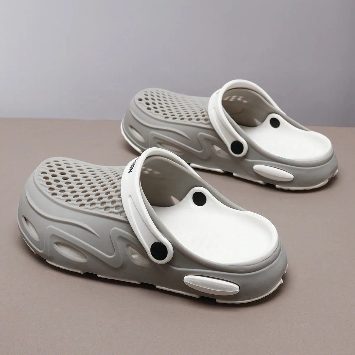 Men's Summer Closed Toe Non-slip Breathable Beach Slippers EVA Integrated Molding Flat Heel 3cm Breathable Non-slip Grid Pattern Thin Round Head Toe Holder Available in Gray Navy Blue Black Sizes 38-39 to 44-45