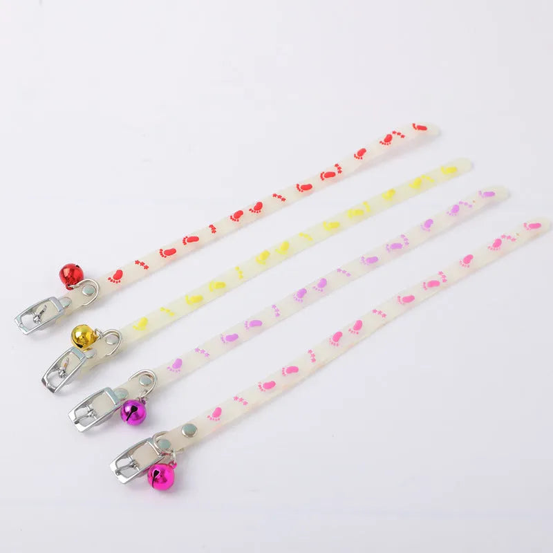 Adjustable luminous cat collar with silicone rope chain and metal bell in one of four pattern styles