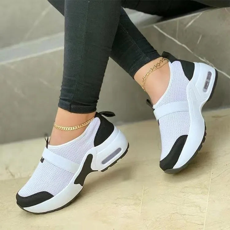 Women's lightweight flat sneakers in multiple colours with mesh upper and rubber sole