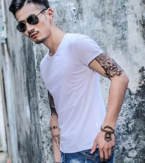 Men's bamboo fibre blend t-shirt in various colours on a size chart showing Asian fit measurements.
