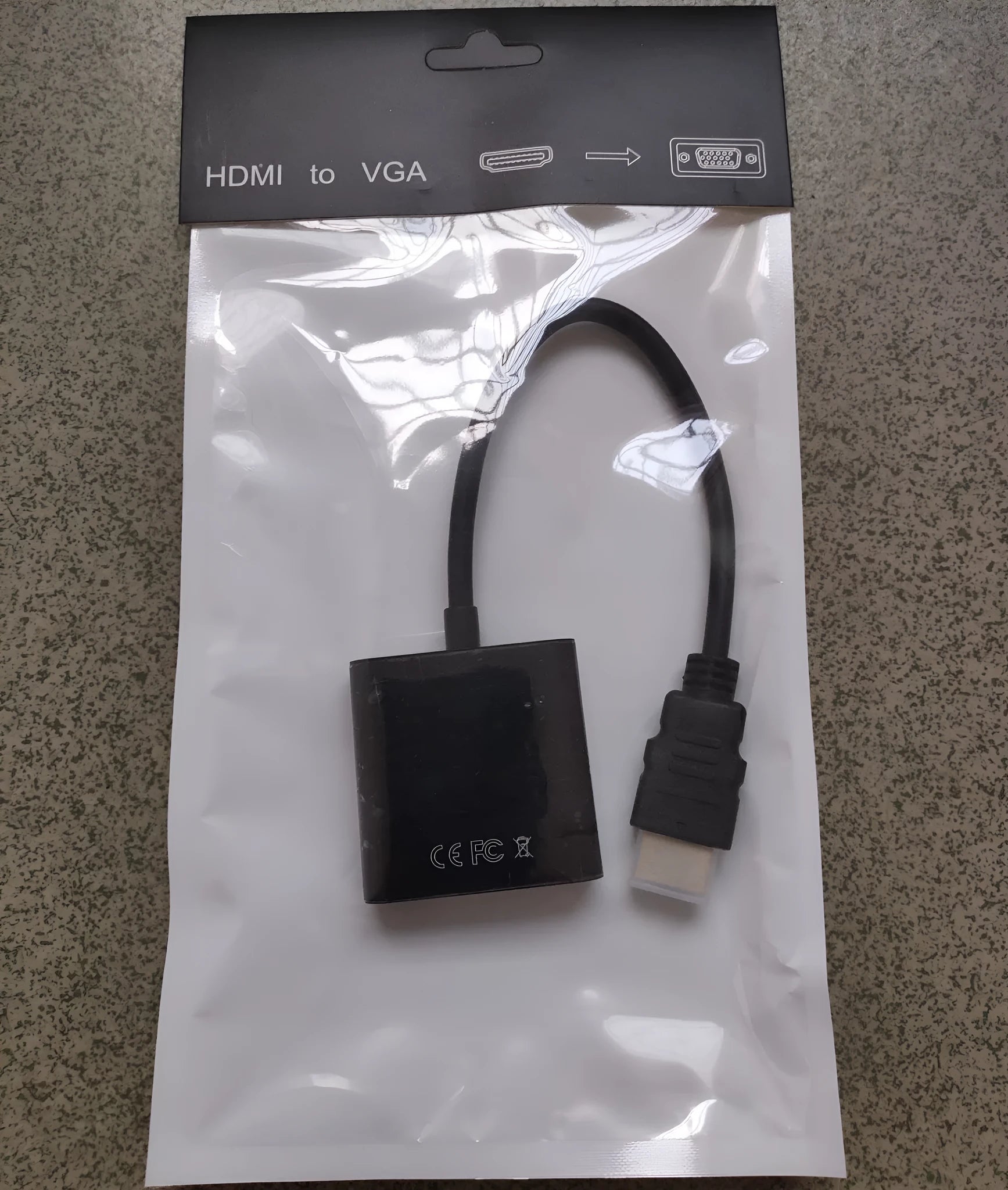 HDMI to VGA adapter cable with 0.3m length and black/white colour options