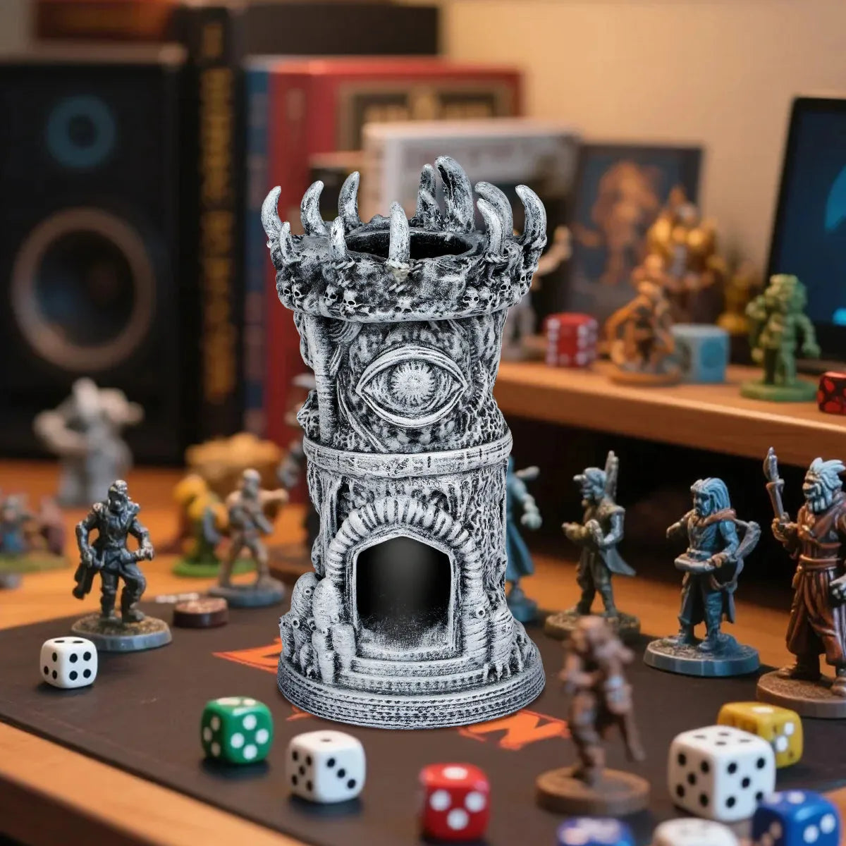 Fantasy-Themed Cyclops Beholder Dice Tower Grey Resin Craftsmanship 17cm Board Game Accessory for Role-Playing Multiplayer Gatherings Family Parties Gift