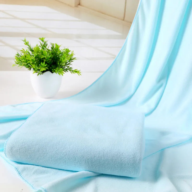 Microfiber bath towel 70x140cm in nine colours for travel gym and beach use