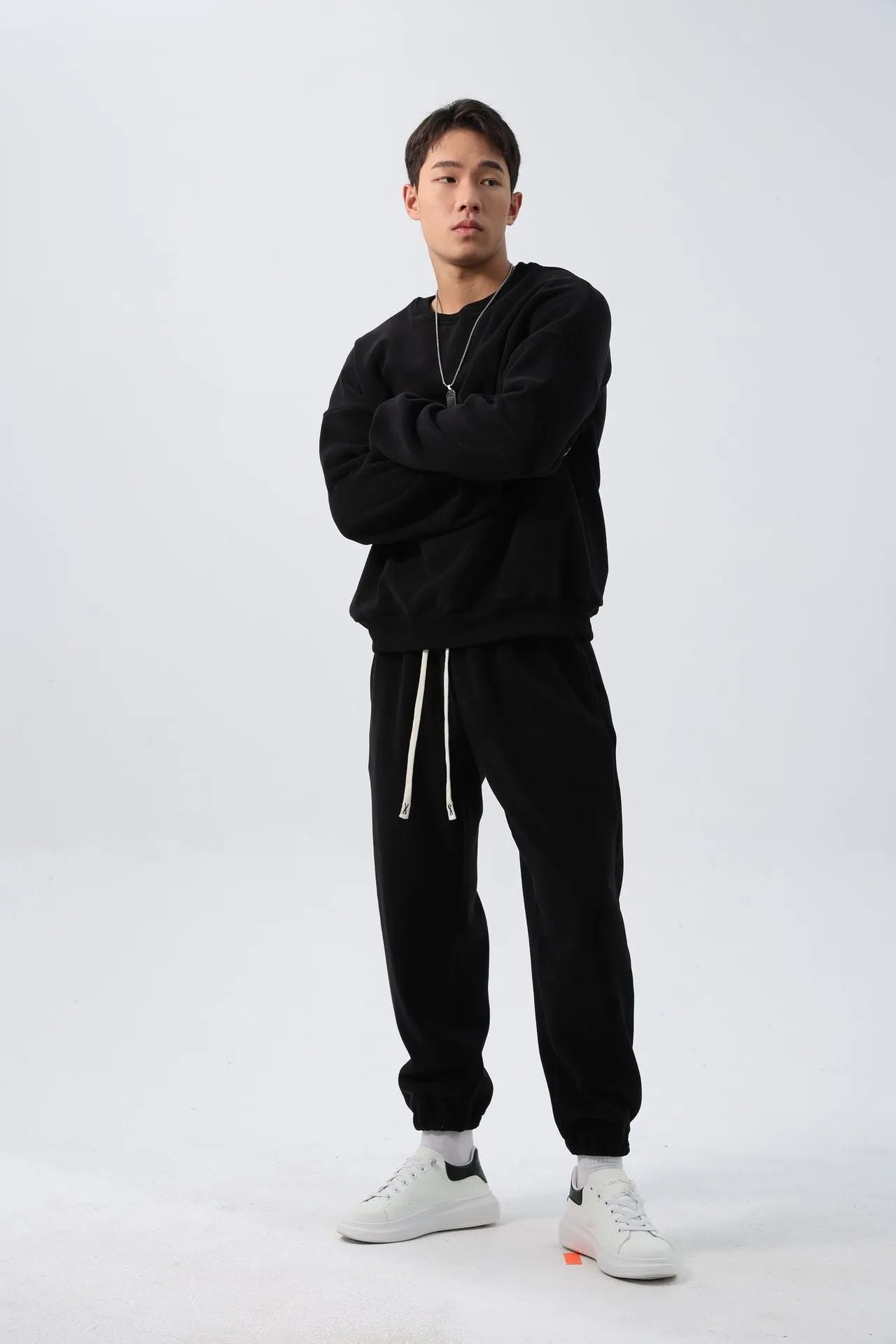 Men's loose polar fleece sports suit set with jacket and trousers in winter colours