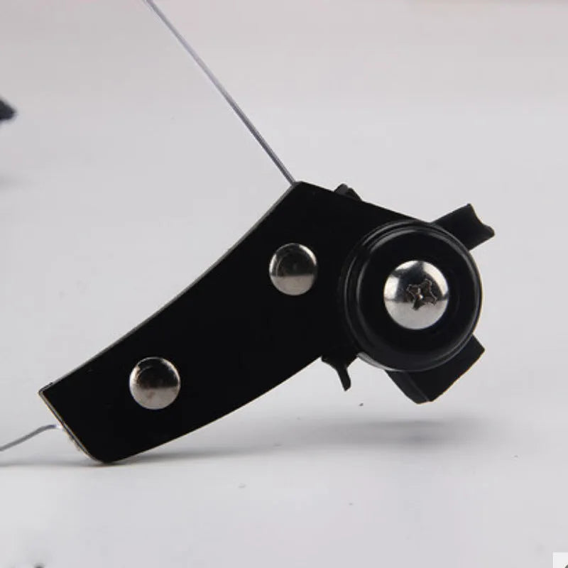 Transparent windproof sports mask with explosion-proof PC construction measuring 30x15cm