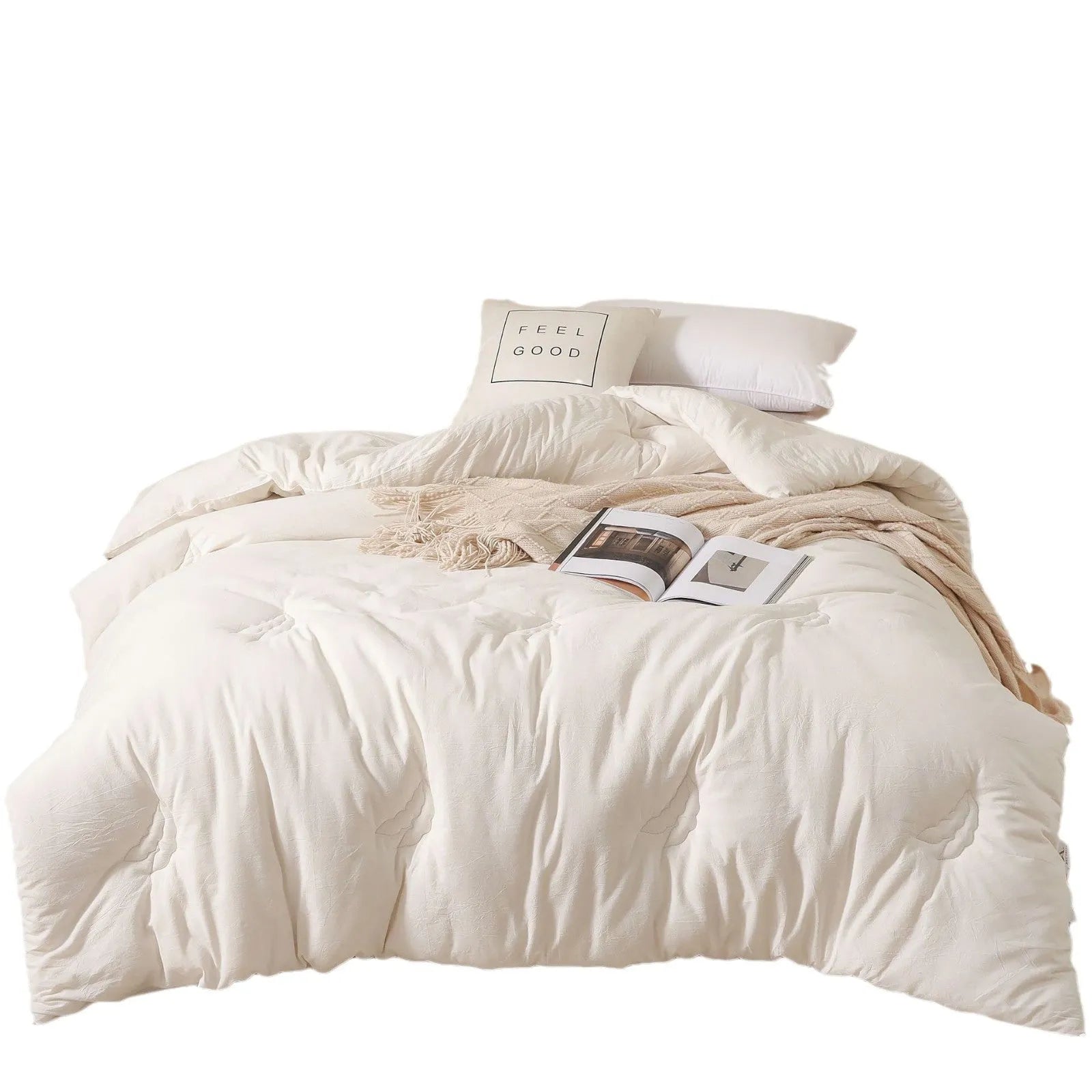 Soybean fibre quilt with pure cotton cover in grey colour on a bed.