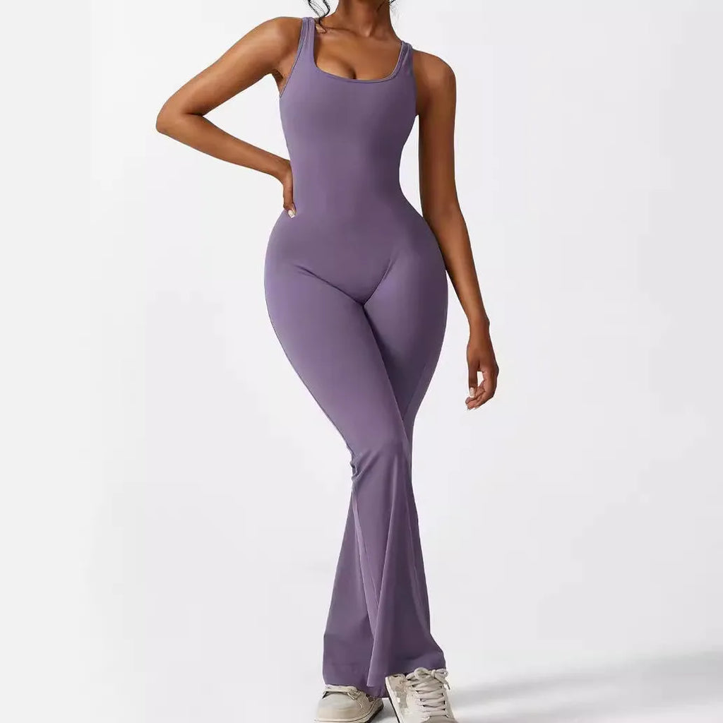 Women's sleeveless flare jumpsuit for yoga and fitness in high-elasticity polyester fabric.