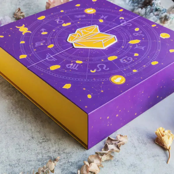 Crystal Halloween countdown gift box with paper construction measuring 33.5 x 30.5 x 5 cm