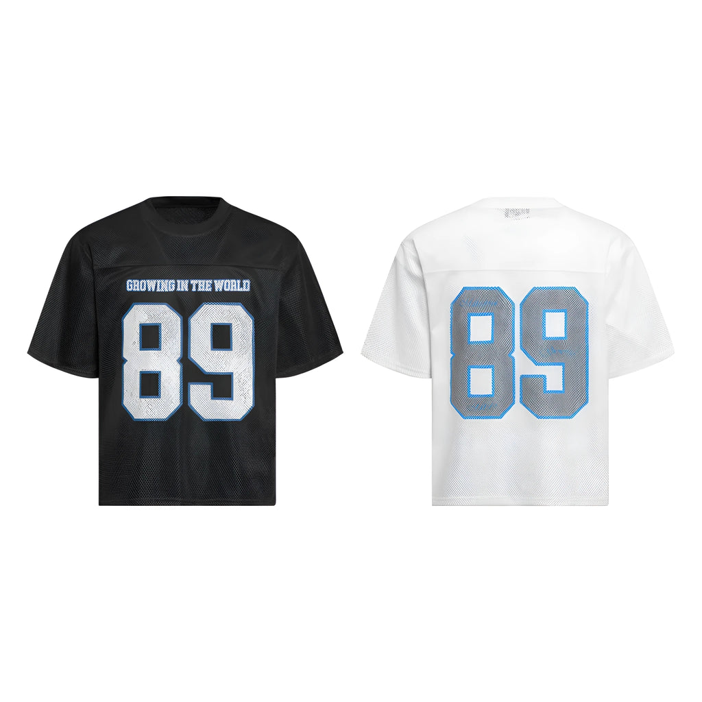 Men's loose-fitting casual T-shirt in black and white colours with regular short sleeves