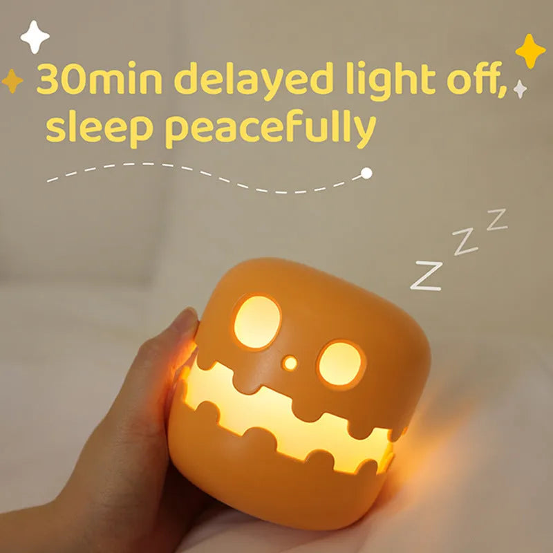 Pumpkin-shaped silicone night light with soft glow, 102mm x 94mm, cordless Halloween decoration