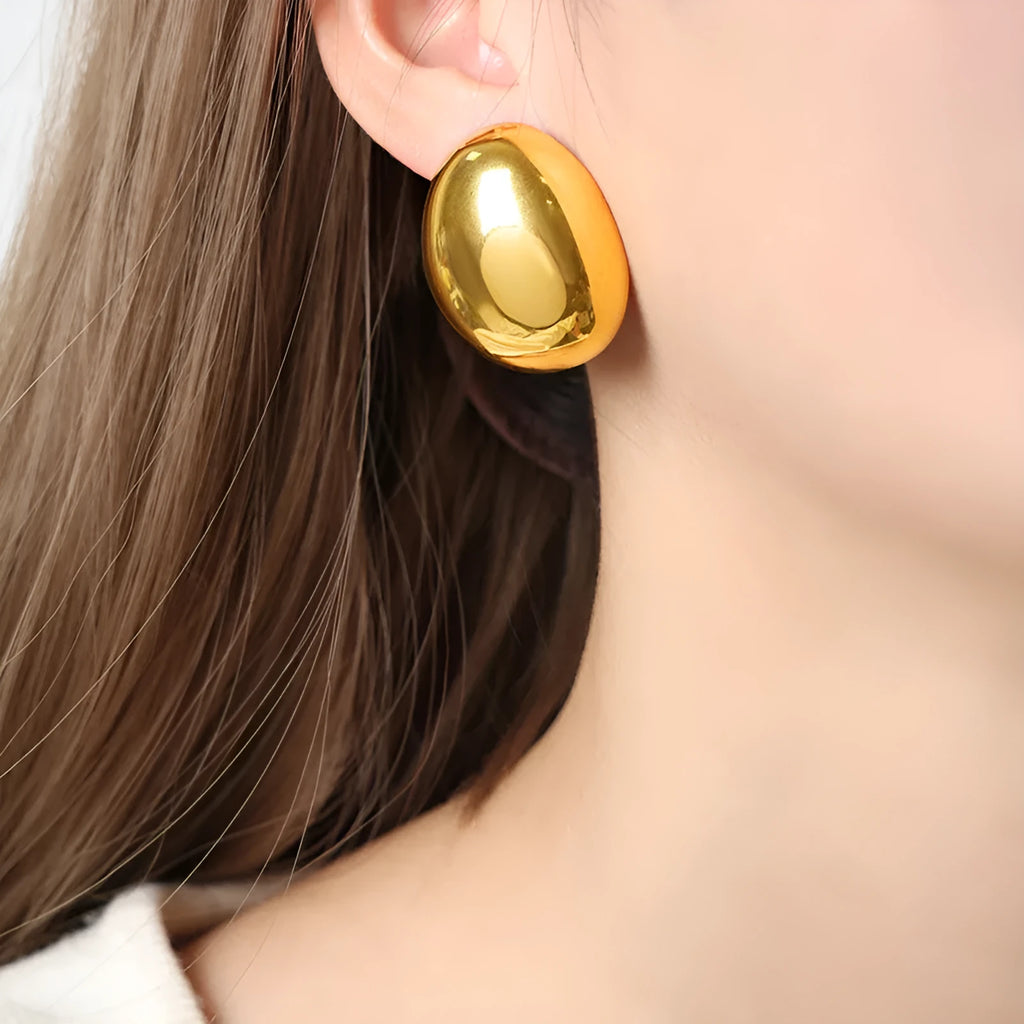 Geometric line stud earrings with 18K gold plating and glazed surface in DFE139 colour