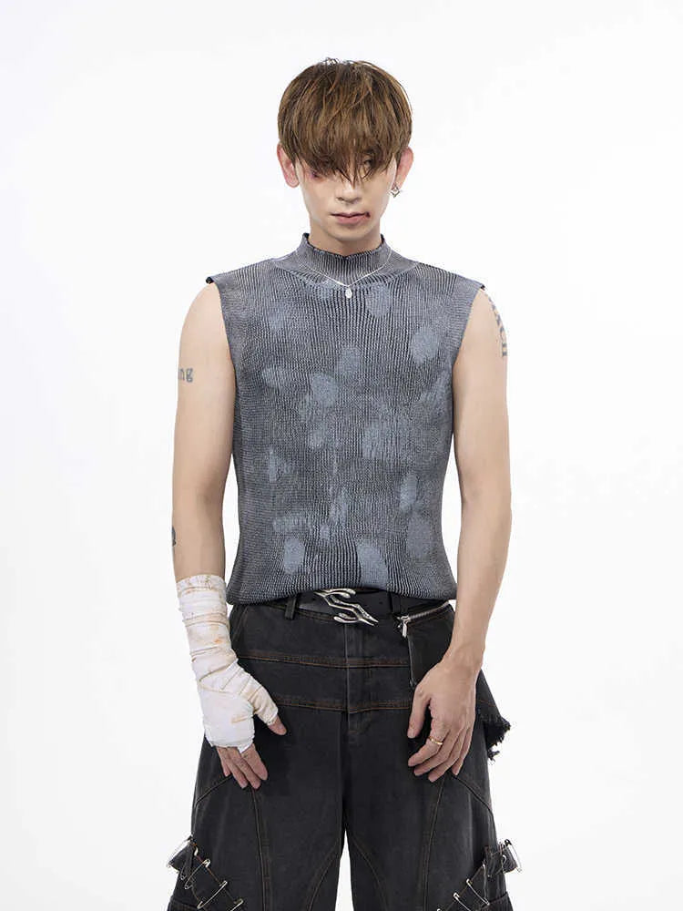 Men's black silver pastebrushing wool vest with stand collar and sleeveless pullover design