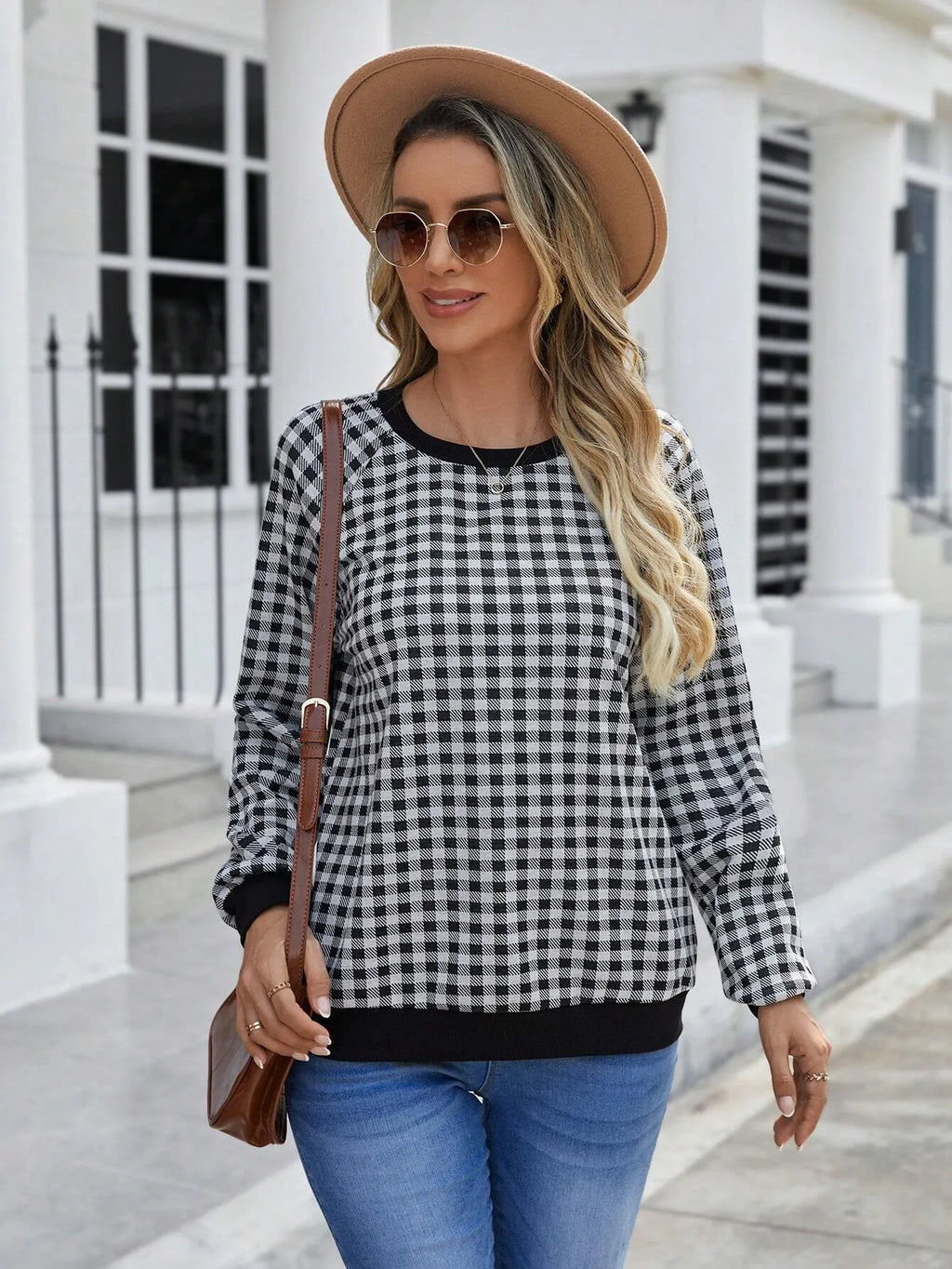 Black polyester Japanese plaid pullover sweater with stripes print and long regular sleeves