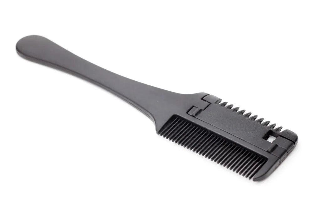 Pet grooming razor comb with comb teeth and adjustable blade for dog and cat hair trimming