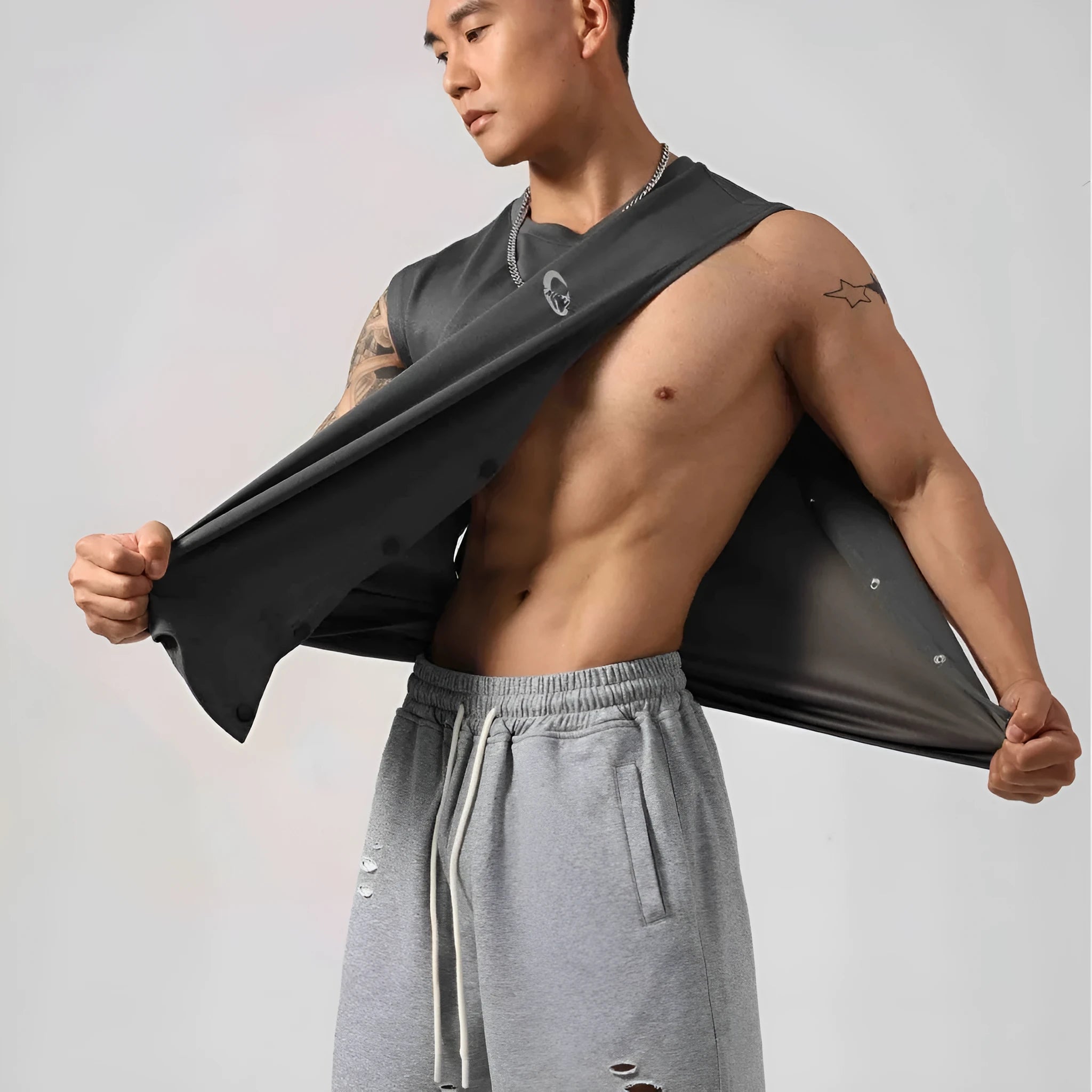 Men's loose cotton fitness vest with hidden hook side openings in black Korean style
