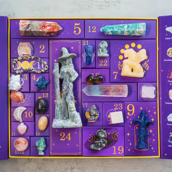 Crystal Halloween countdown gift box with paper construction measuring 33.5 x 30.5 x 5 cm