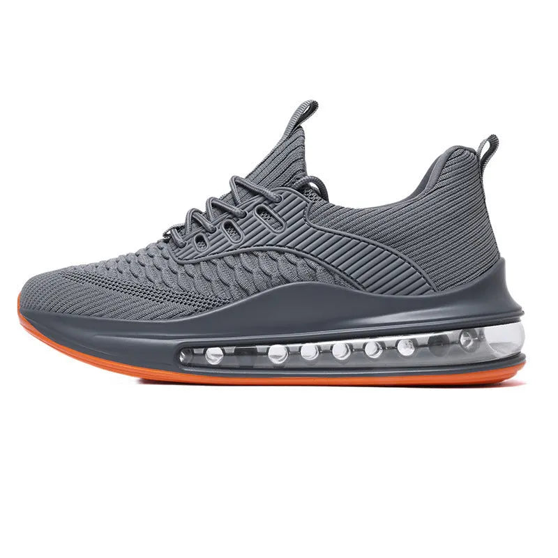 Men's low-top mesh running shoes with round toe and rubber sole in black colour