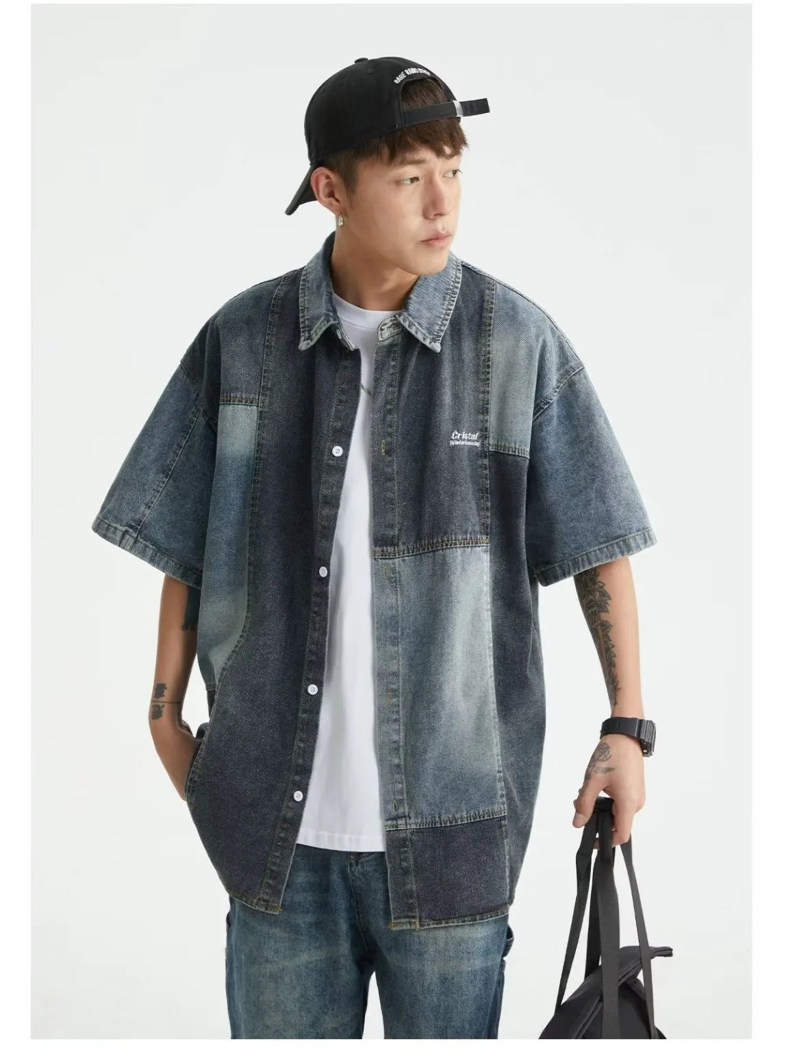 Blue Japanese-style retro denim shirt for men with loose cardigan fit and washed stitching