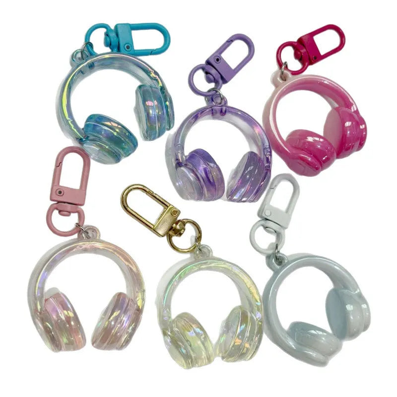 Small earphone pendant keychain with baking varnish finish in five colours silver black pink purple white