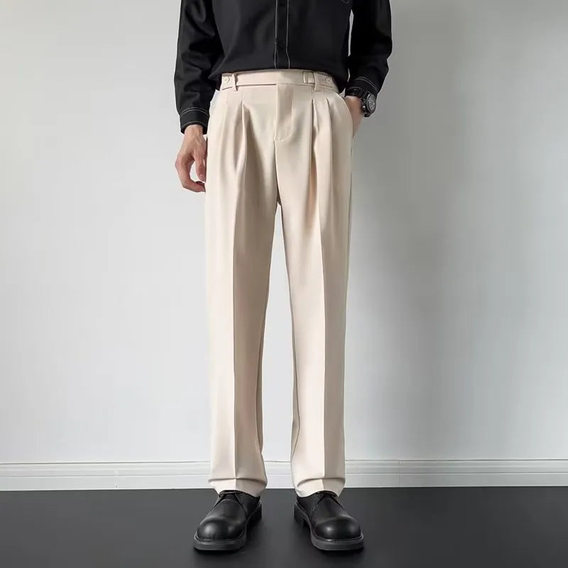 Men's straight-leg suit trousers in apricot and black colours with loose fit design