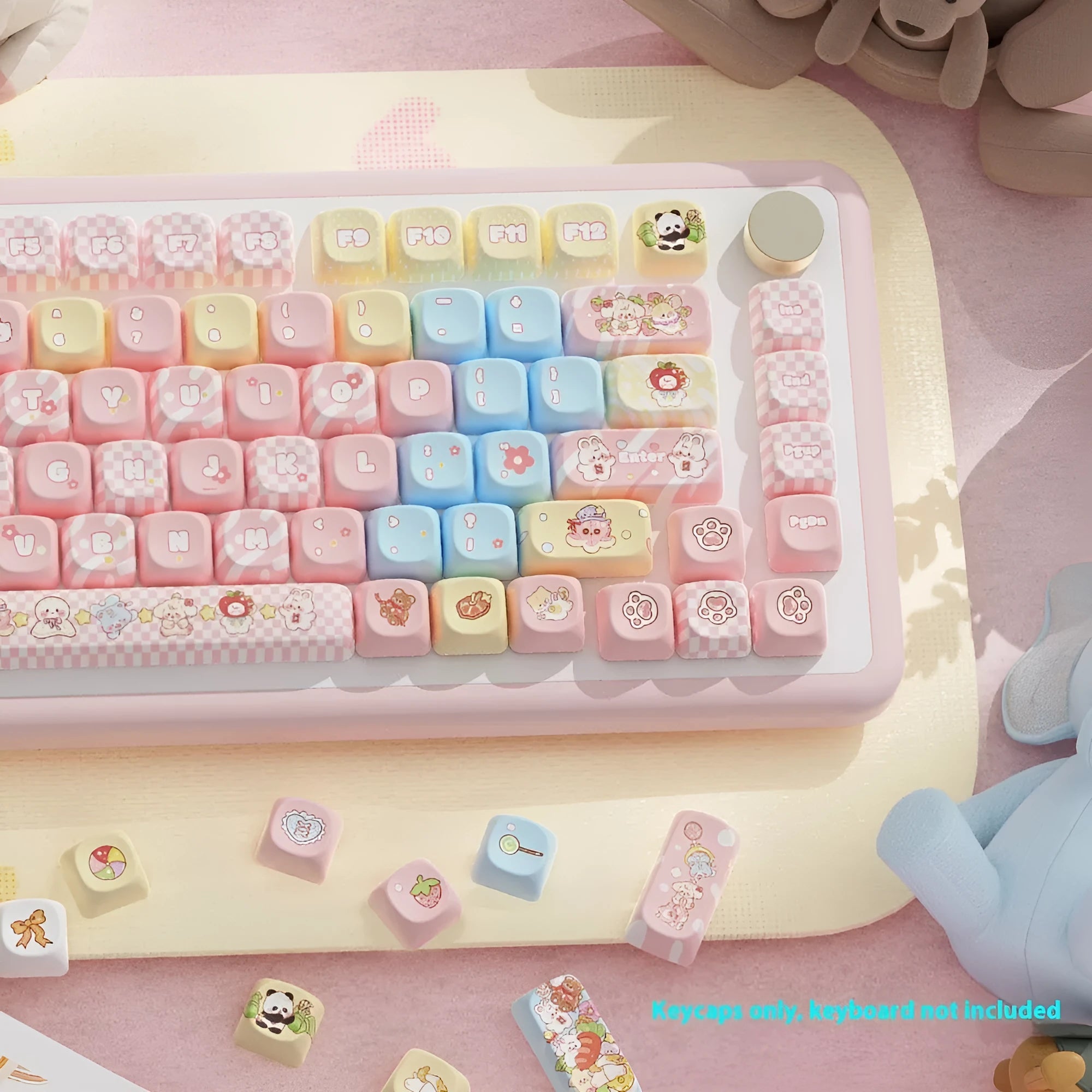 Clip Doll Original Cute Fit pink mechanical keyboard key cap set with Doll character artwork