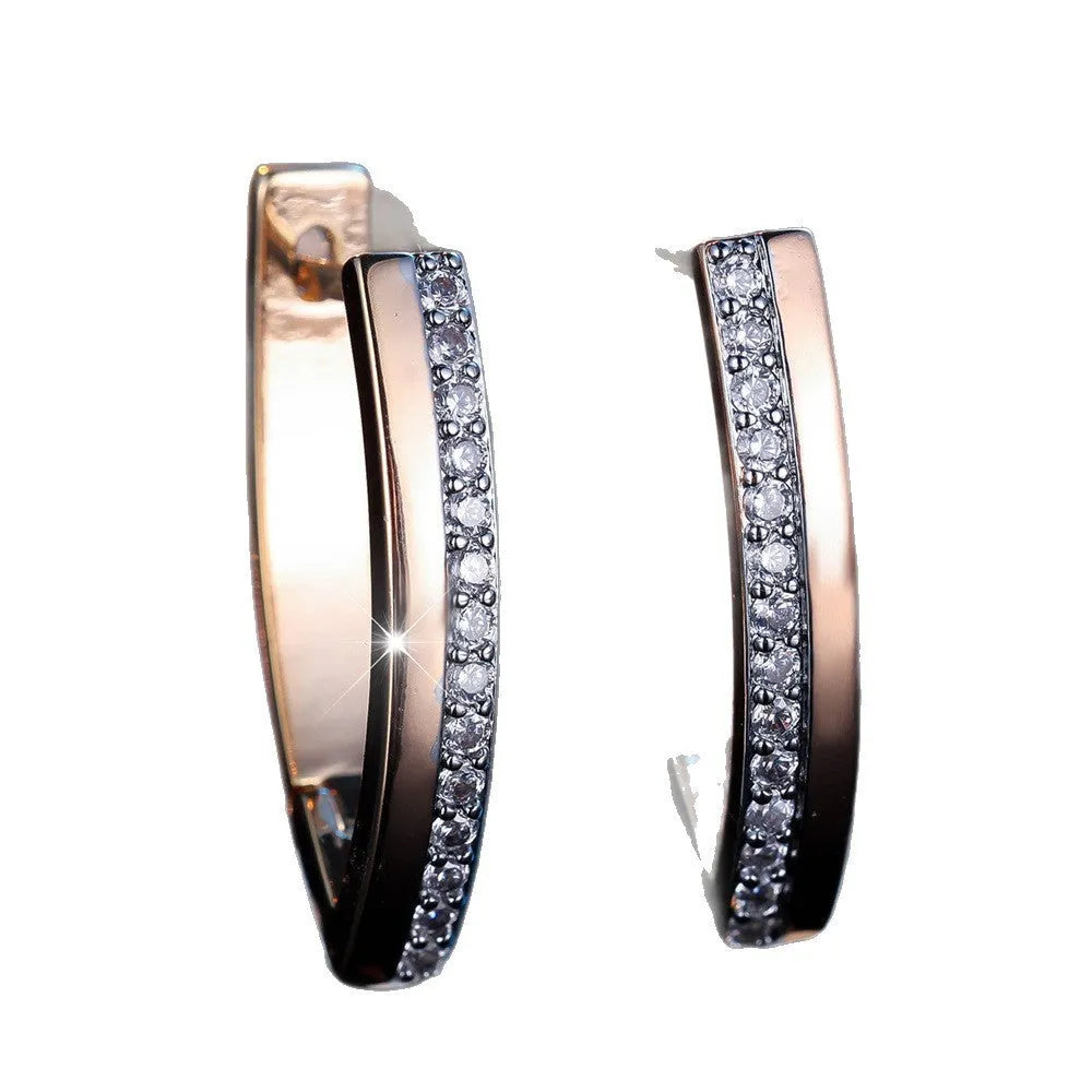 Women's V-shaped geometric ear clips with champagne gold electroplating and white diamond accents
