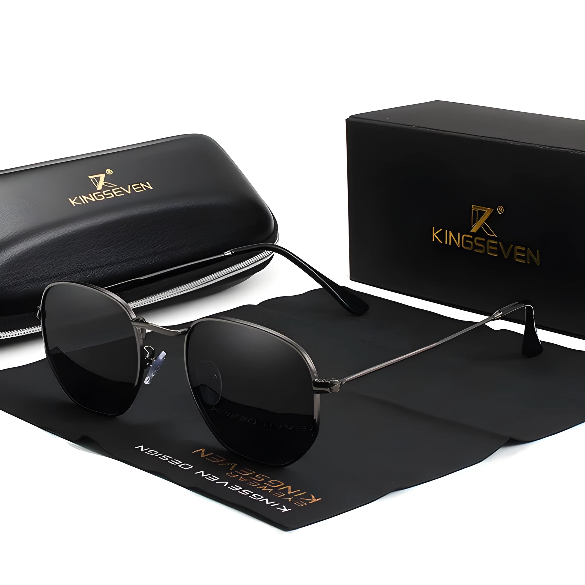 Classic round retro sunglasses for men, model A145124, on display.