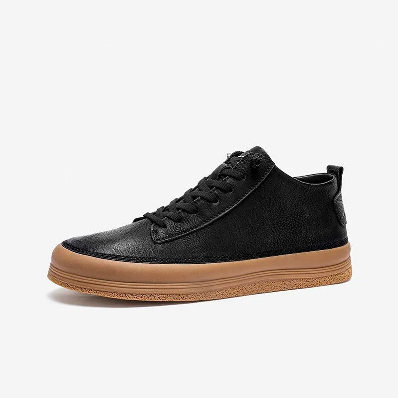 Men's black leather casual shoes with round toe and flat rubber sole, shown with lace-up closure.