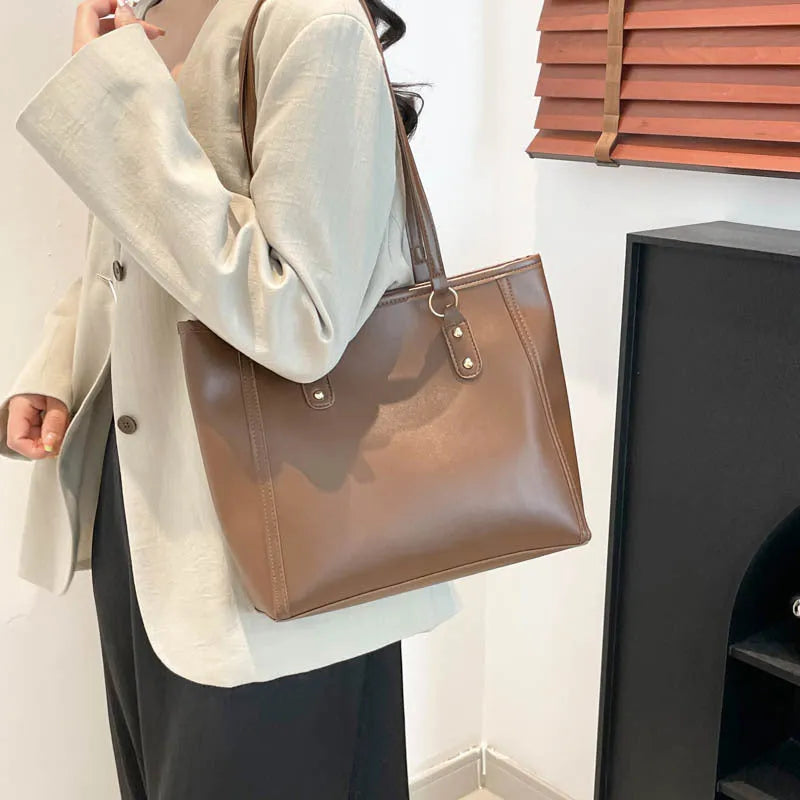 Korean style black PU shoulder underarm bag with horizontal square suitcase shape